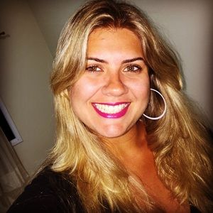 Meet your Posher, Viviane
